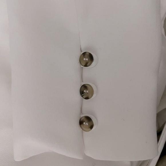 Zara NWOT Woman Cropped blazer with V-neck White | Size XS - Picture 8 of 10